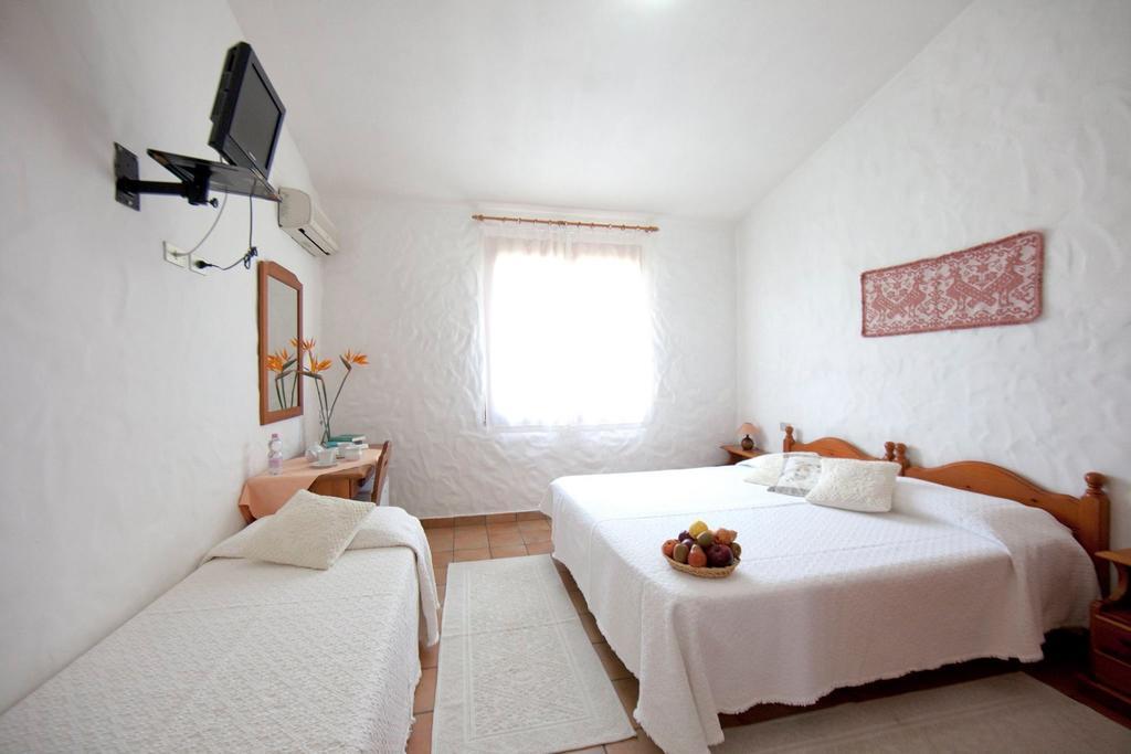קסטיאדס Hotel S'Obreschida חדר תמונה